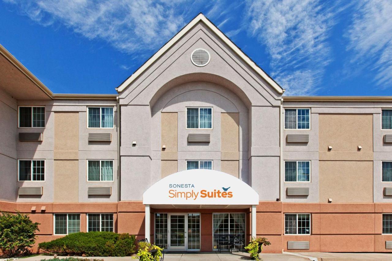 Sonesta Simply Suites Wichita Airport Exterior foto