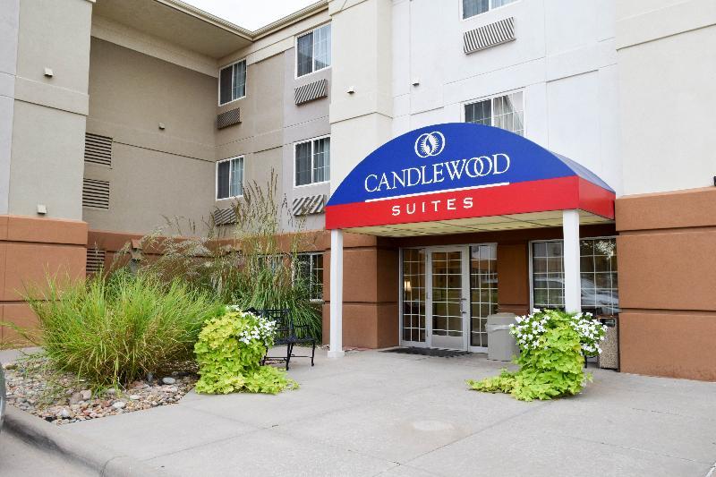 Sonesta Simply Suites Wichita Airport Exterior foto